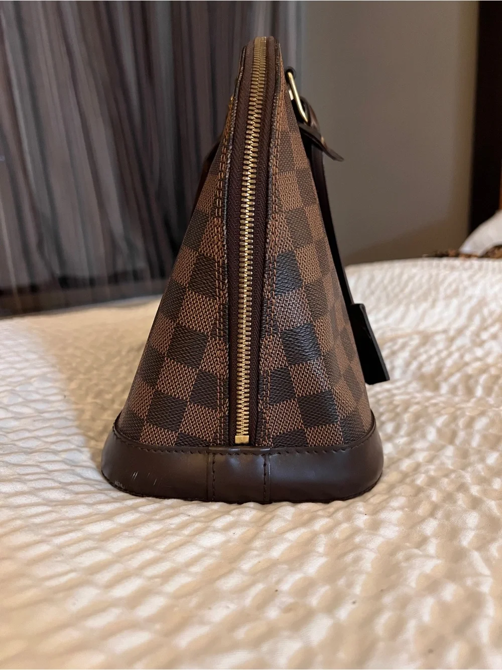 Authentic Louis Vuitton Damier Alma PM
